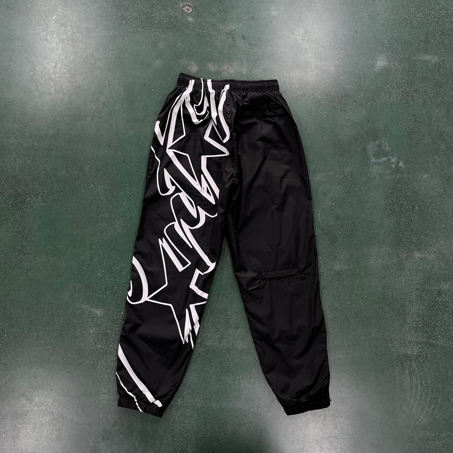 CRTZ Trackpants Hosen in Schwarz/Grau/Grün