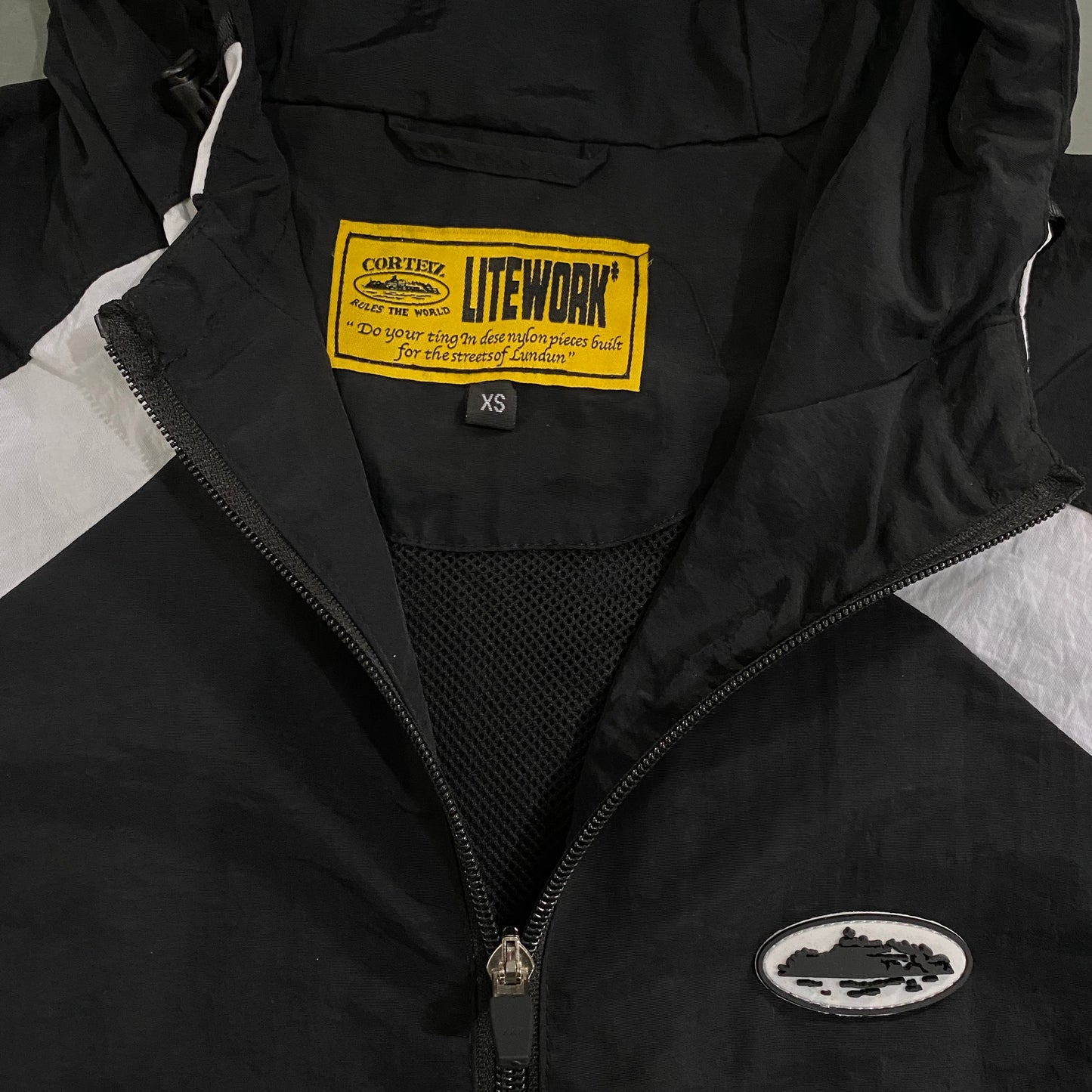 CRTZ Windbreaker in Schwarz/Weiss