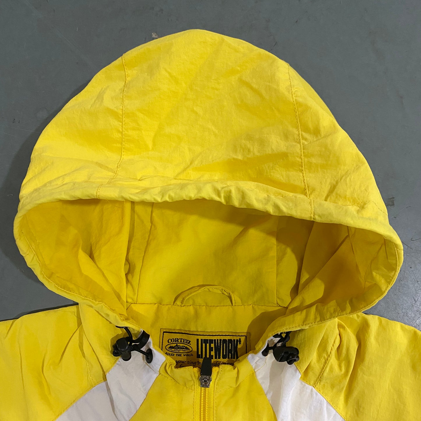CRTZ Windbreaker Jacke in Gelb/Weiss
