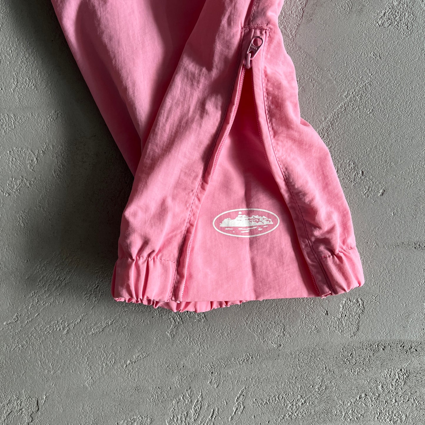CRTZ Windbreaker Hose in Pink