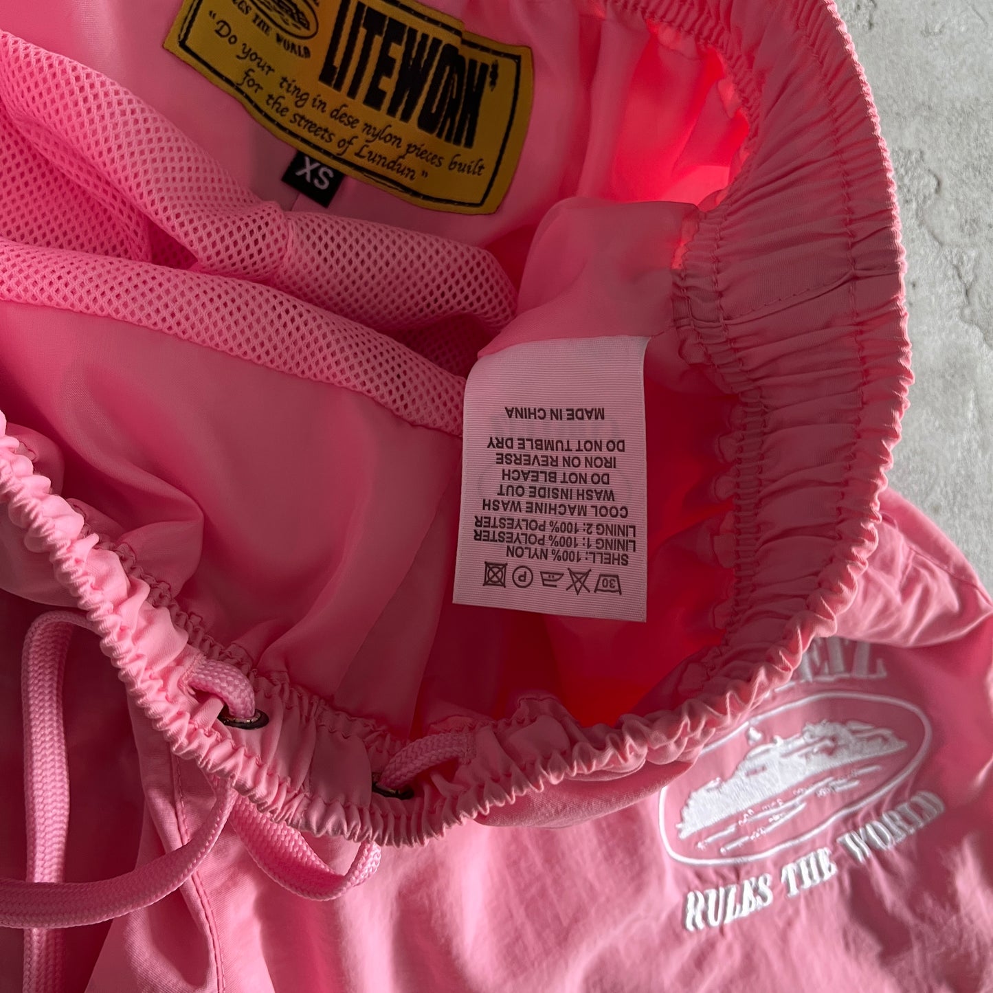CRTZ Windbreaker Hose in Pink