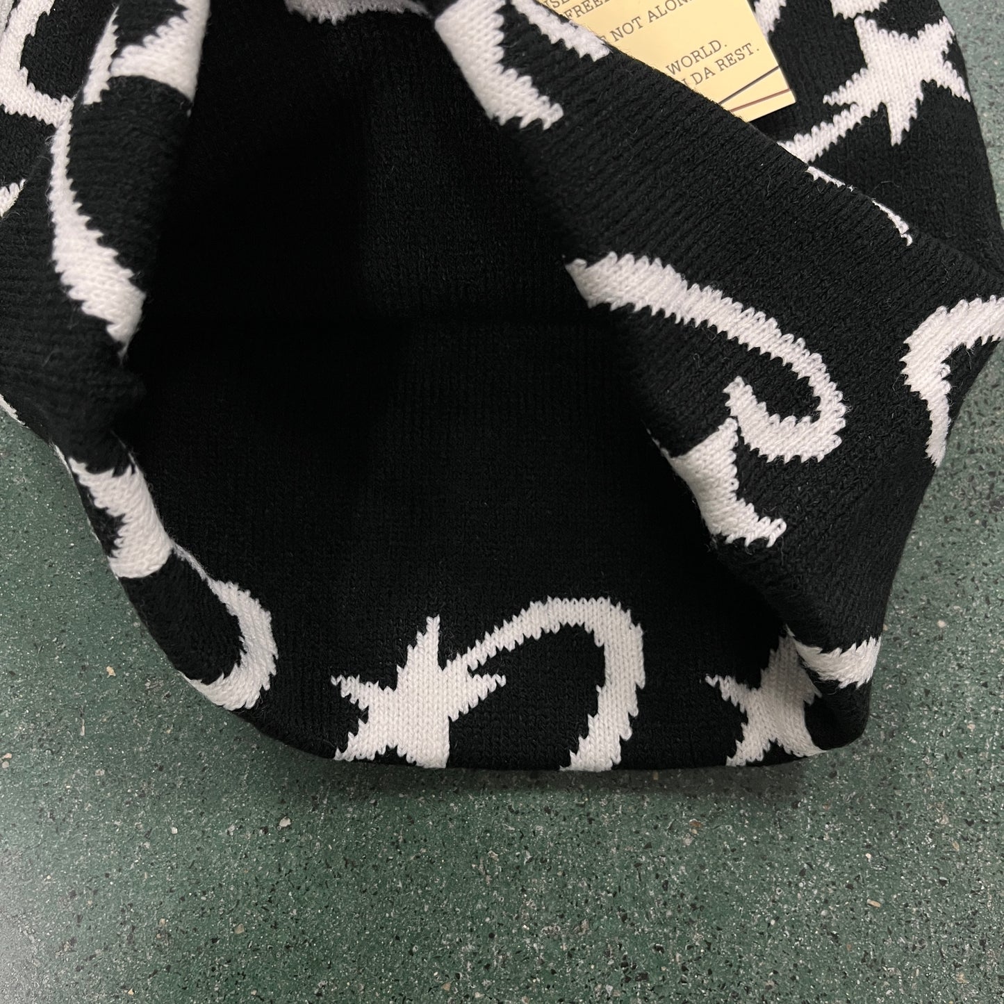 CRTZ Mütze in Schwarz/Grau