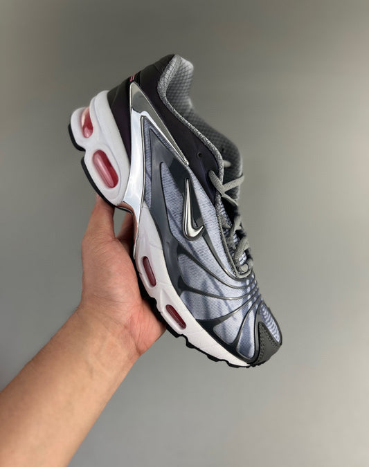 NK Tailwind Grau/Silber